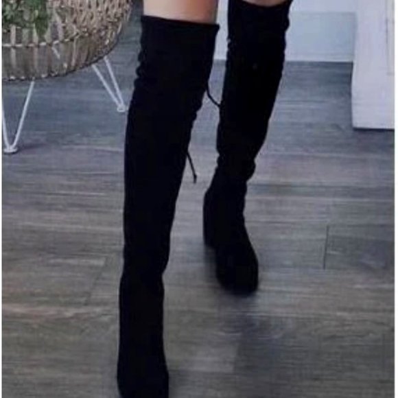 Knee-high Boot - Picture 1 of 2